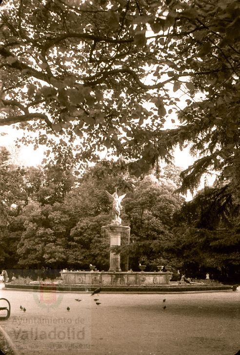 Fotos: Estampas del Valladolid antiguo (XLI): el Campo Grande en 1956