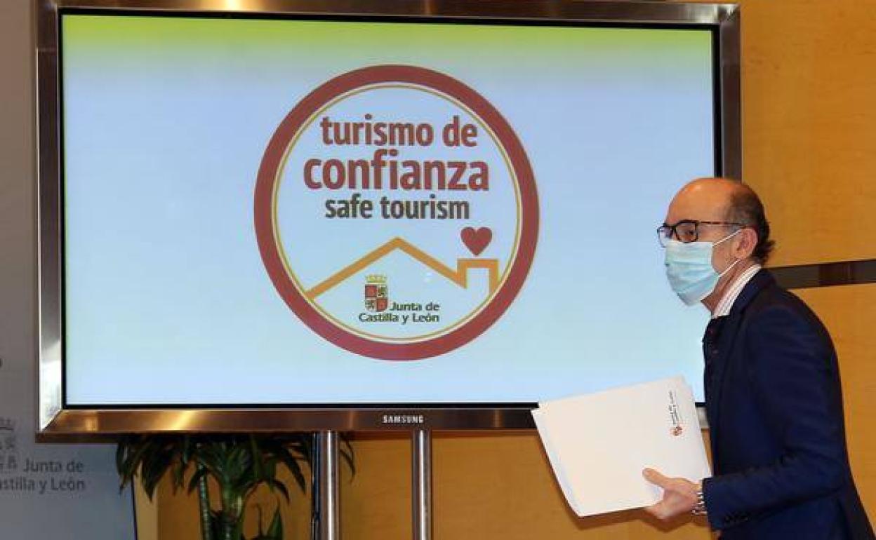 El consejero de Cultura y Turismo, Javier Ortega, ha presentado el nuevo sello Turismo de Confianza. 