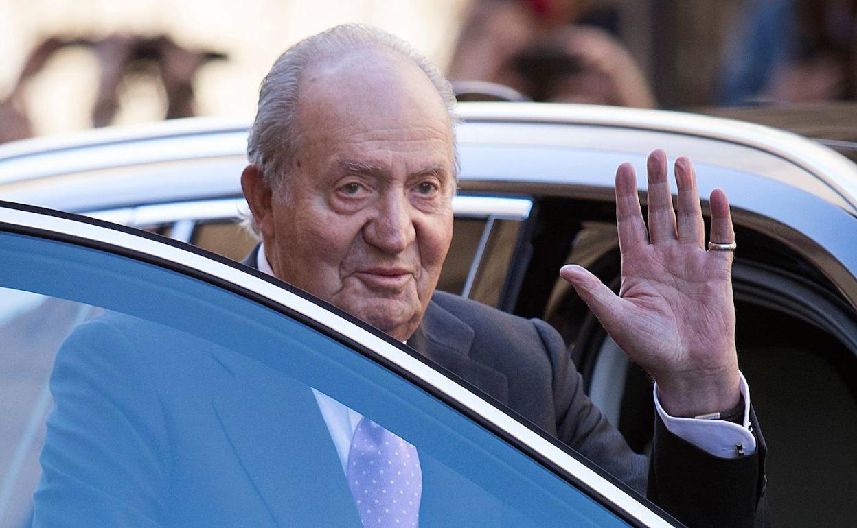 Don Juan Carlos, contra las cuerdas