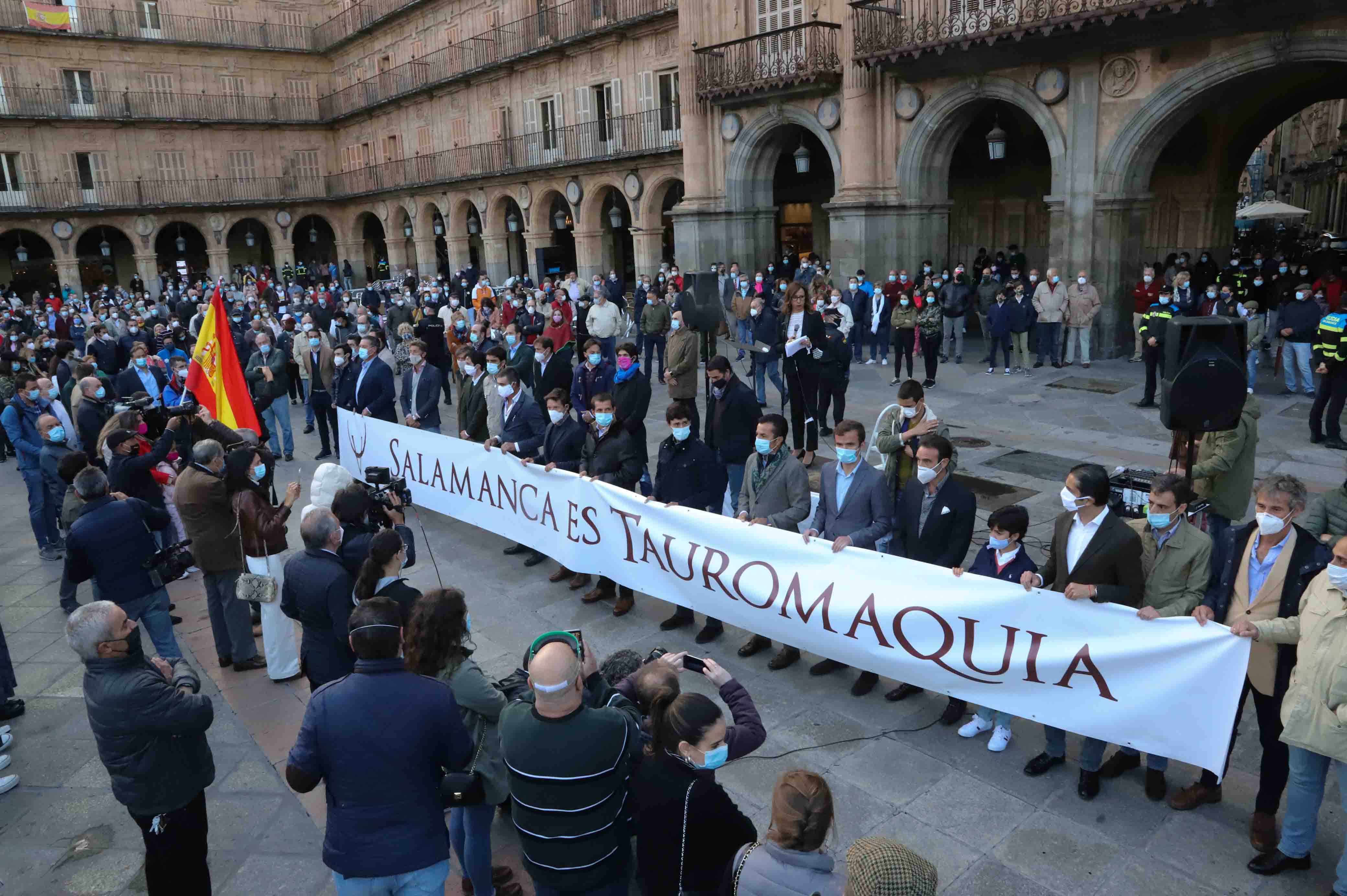 Fotos: El mundo del toro se reivindica en la Plaza Mayor de Salamanca