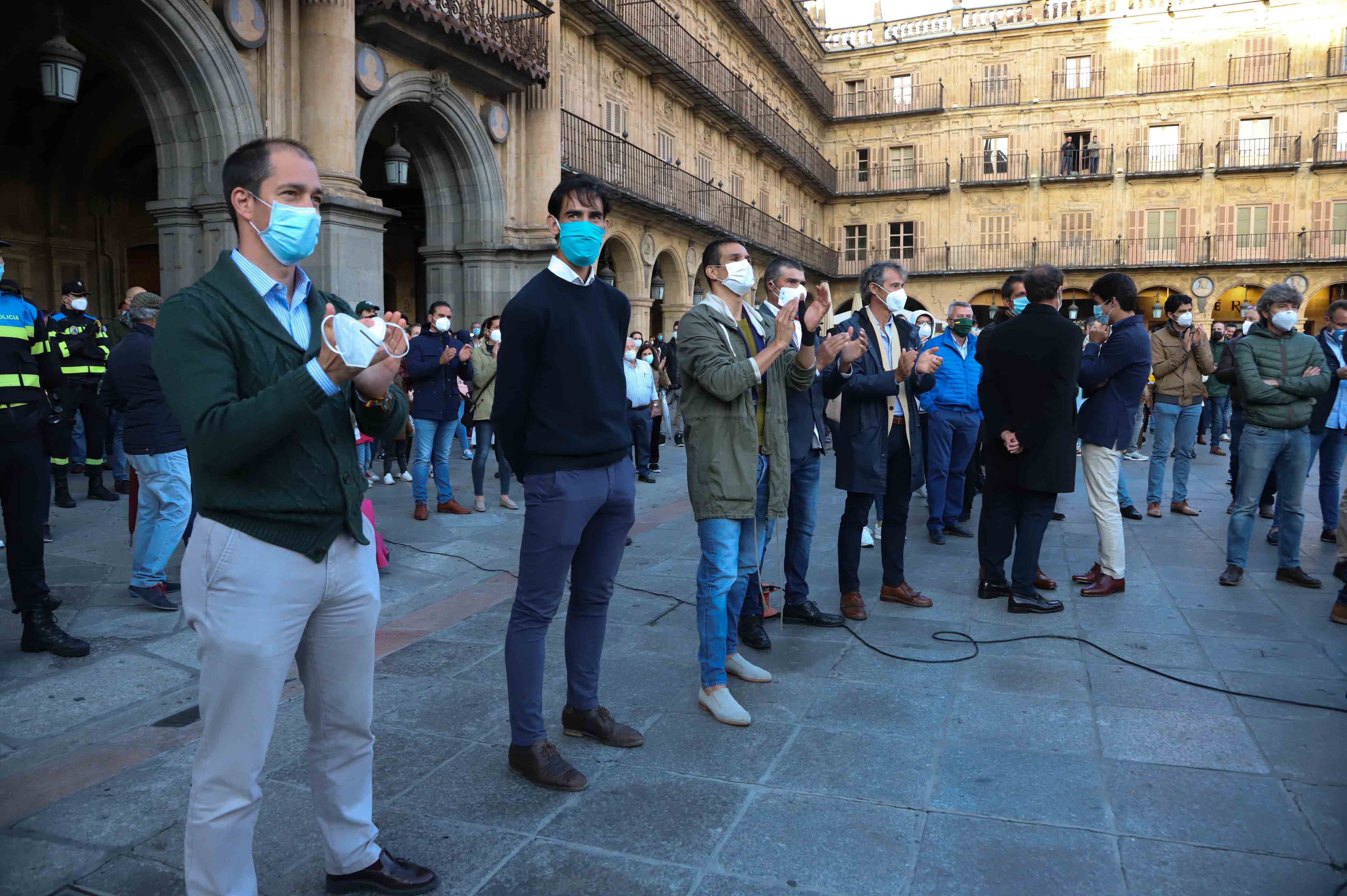 Fotos: El mundo del toro se reivindica en la Plaza Mayor de Salamanca