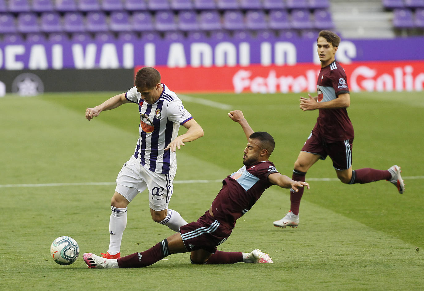 El portero detuvo un penalti a Iago Aspas en el minuto 70 en un partido de dominio local en la primera parte y visitante tras el descanso