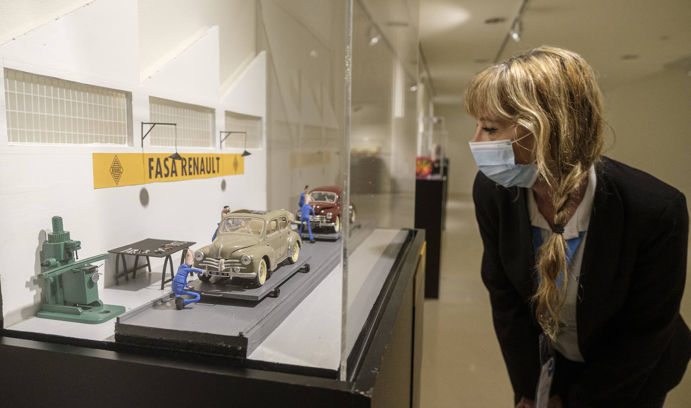 El Museo de la Ciencia enseña a partir de 33 dioramas de 'plastihistoria' la evolución del conocimiento, los hitos históricos y los científicos de la ciudad. 