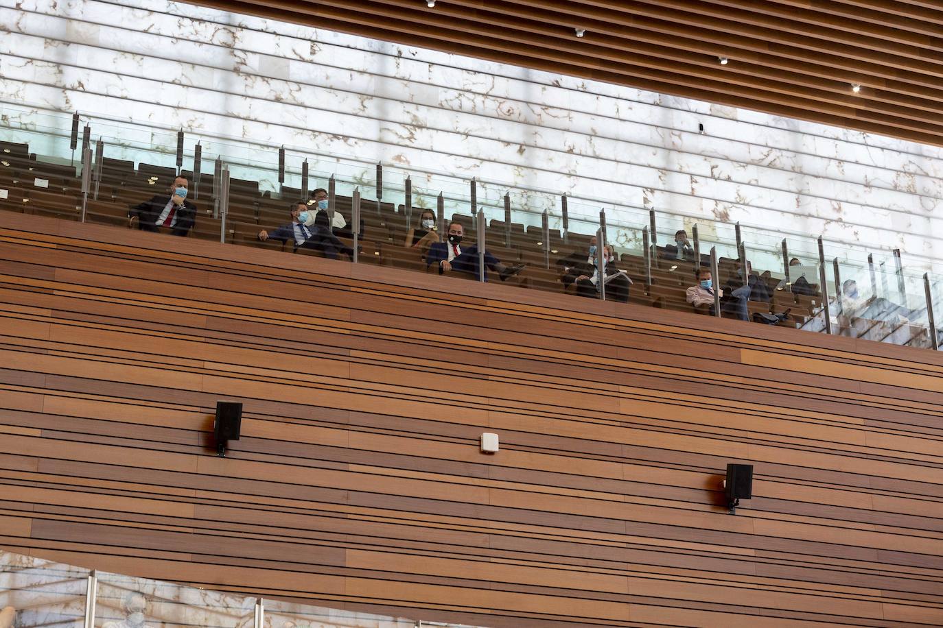 El presidente de la Junta de Castilla y León, Alfonso Fernández Mañueco, ha asegurado este martes que la Consejería de Empleo e Industria va a ampliar las ayudas complementarias a los trabajadores afectados por los ERTE del coronavirus