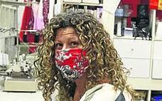 Maku Ruiz, del traje flamenco a las mascarillas: «Gracias a la reconversión sigo vendiendo»