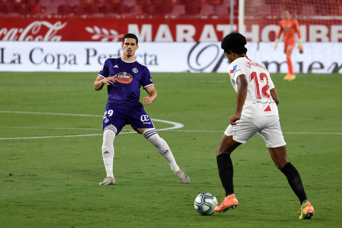 Olivas adelantó al Valladolid en la primera parte y Ocampos empató en un partido muy bien jugado por los blanquivioletas