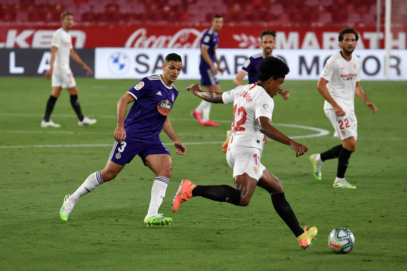 Olivas adelantó al Valladolid en la primera parte y Ocampos empató en un partido muy bien jugado por los blanquivioletas