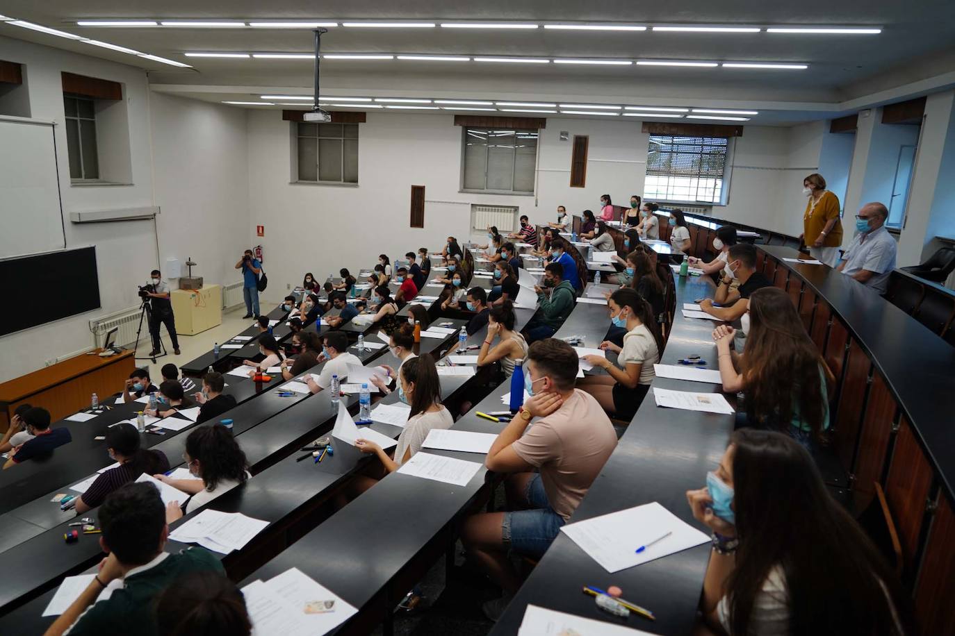 Los futuros universitarios se enfrentan estos días a la prueba de acceso en el distrito de Salamanca. 