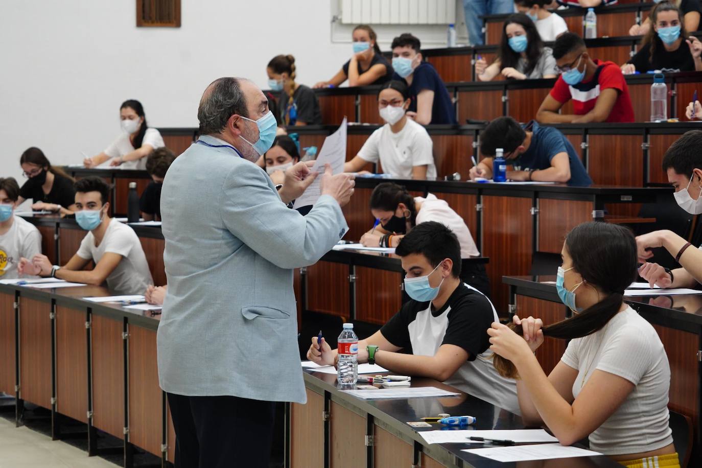 Los futuros universitarios se enfrentan estos días a la prueba de acceso en el distrito de Salamanca. 