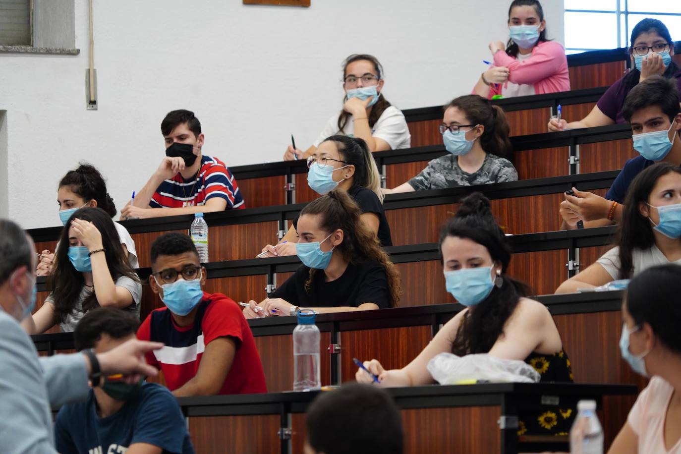 Los futuros universitarios se enfrentan estos días a la prueba de acceso en el distrito de Salamanca. 