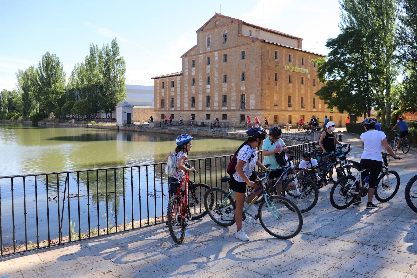 Sesenta riosecanos participaron en la marcha organizada por el centro de entrenamiento Playfit a beneficio de la Fundación Aladina