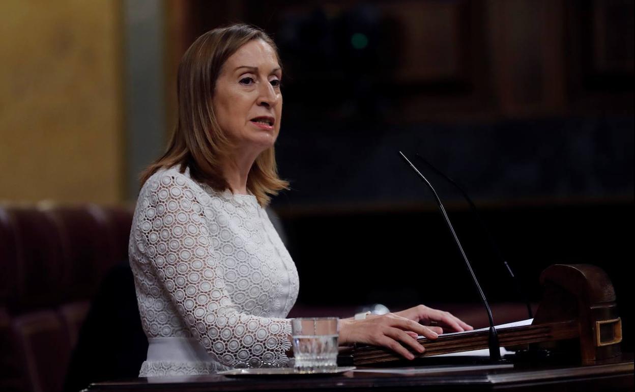 La expresidenta del Congreso de los Diputados y antigua alumna de la Usal, Ana Pastor.