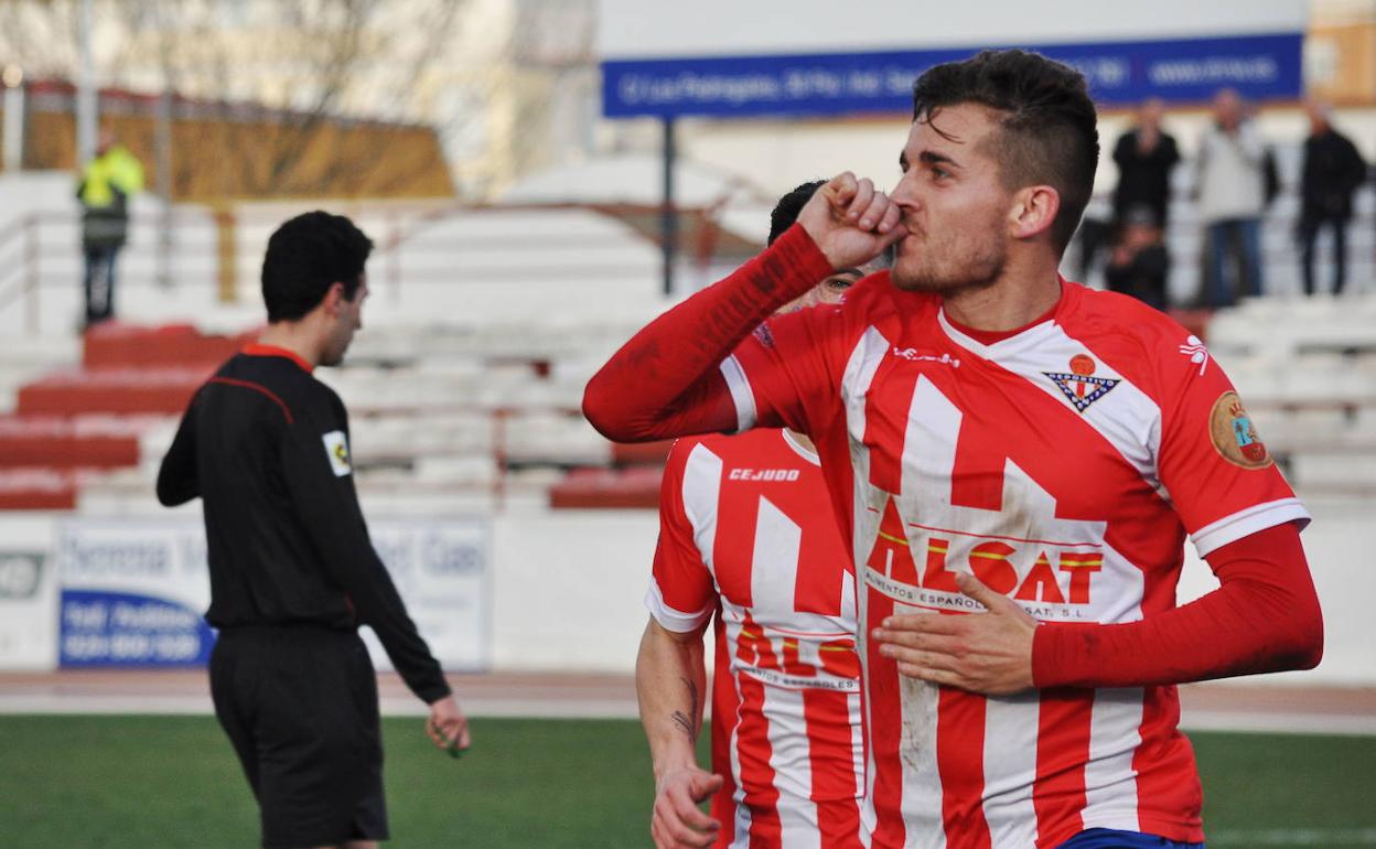 Abraham Pozo, con el Don Benito. 