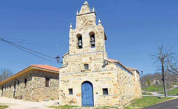 Imagen principal - Arriba, ermita del Ecce Homo; Torreón de los Osorio, en Turienzo de los Caballeros y ventana de la iglesia de San Juan Bautista, en Turienzo de los Caballeros.