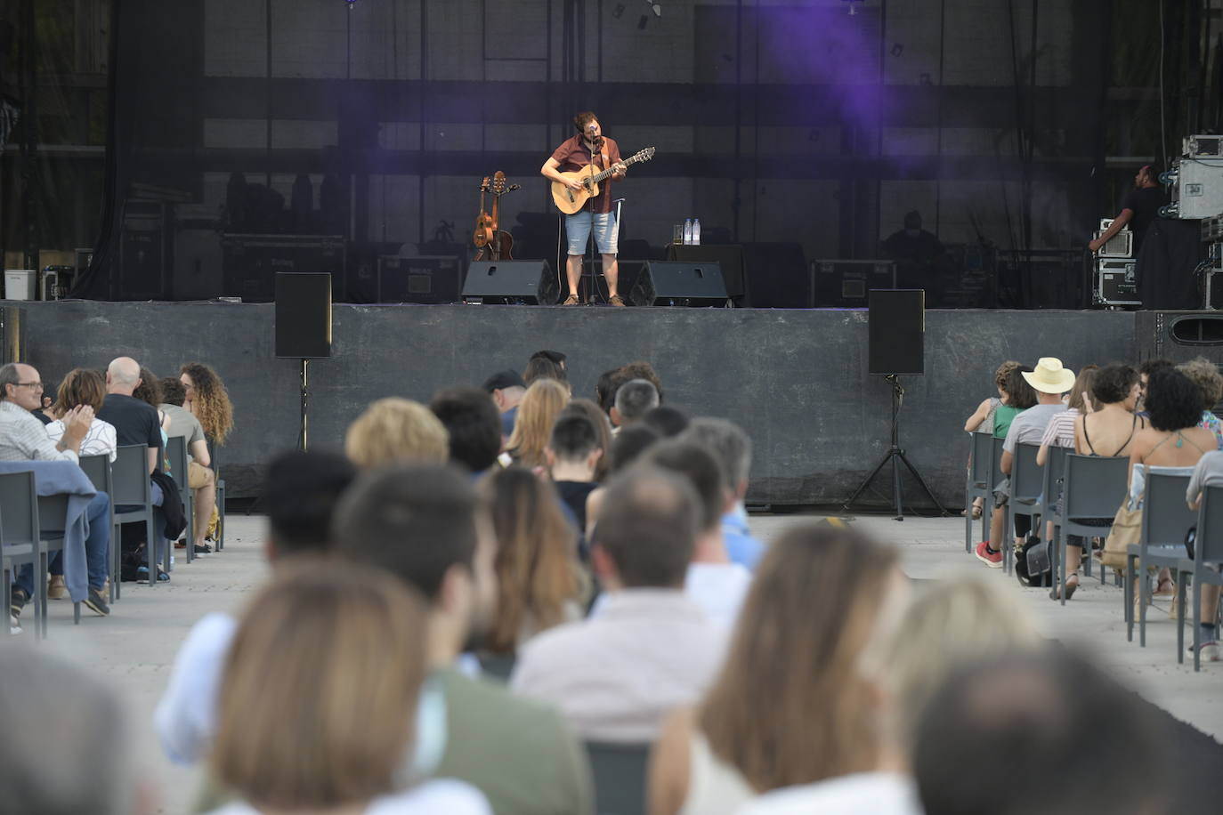 El malagueño ha sido el primero en actuar dentro del ciclo Viva la vida
