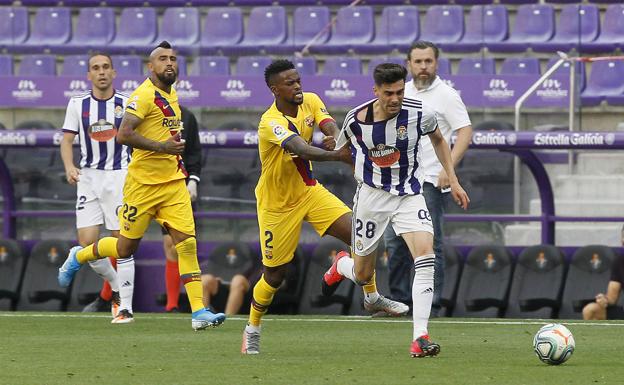 Kike Pérez se empeña como un veterano y termina como el mejor ante el Barça