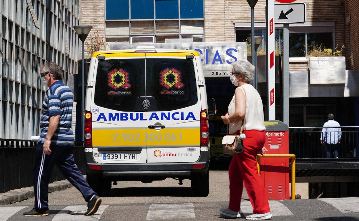 Tres heridos, entre ellos un menor, en la colisión entre un turismo y un camión en El Bodón