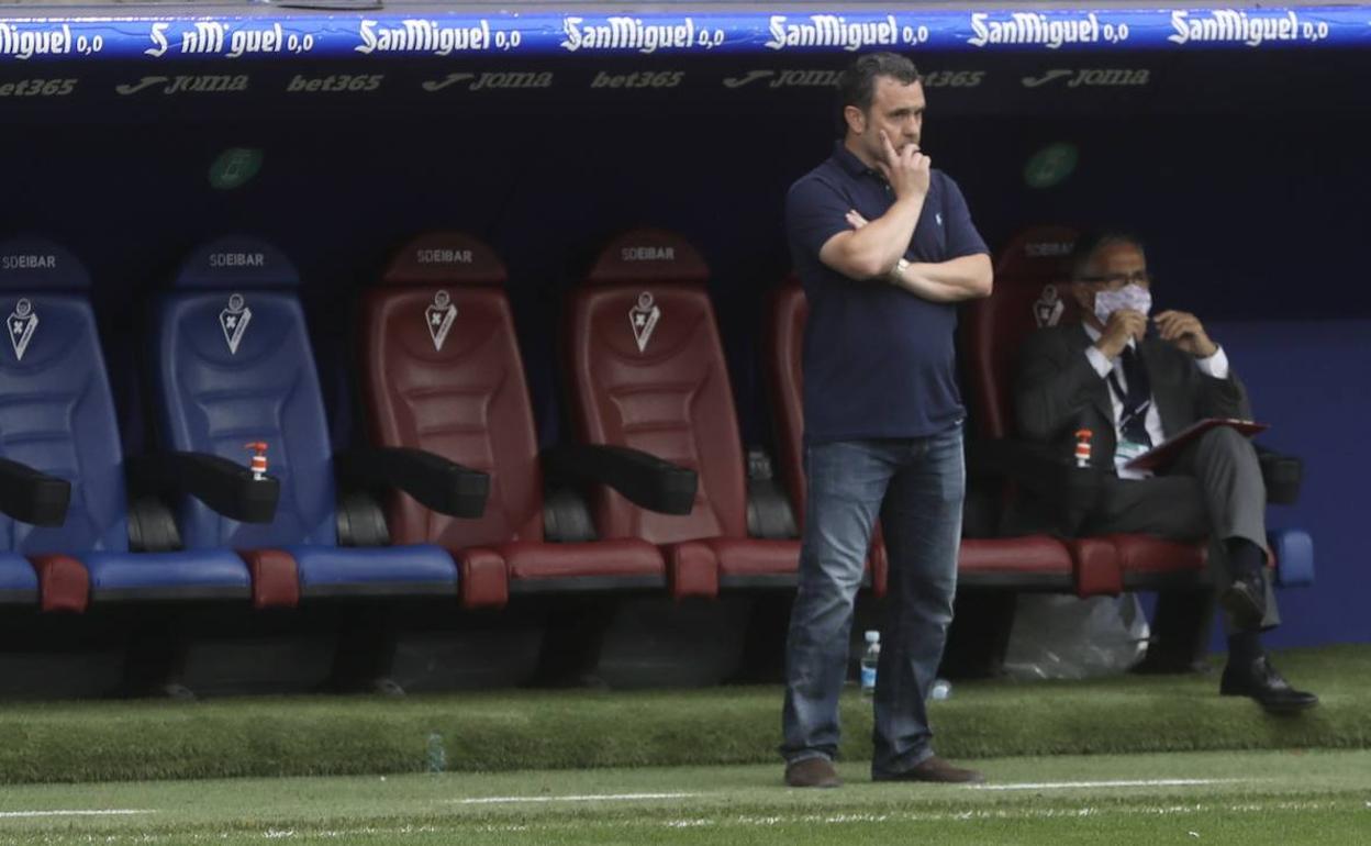 Sergio González, durante el partido ante el Eibar. 