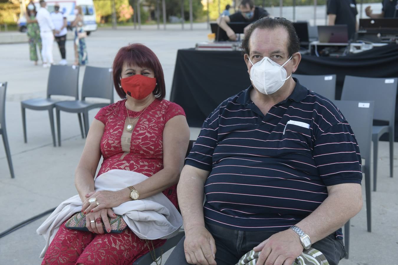 El veterano músico barcelonés ofreció un concierto junto a Gabriel Sopeña en el Patio de la Feria de Muestras, dentro del ciclo Viva la vida