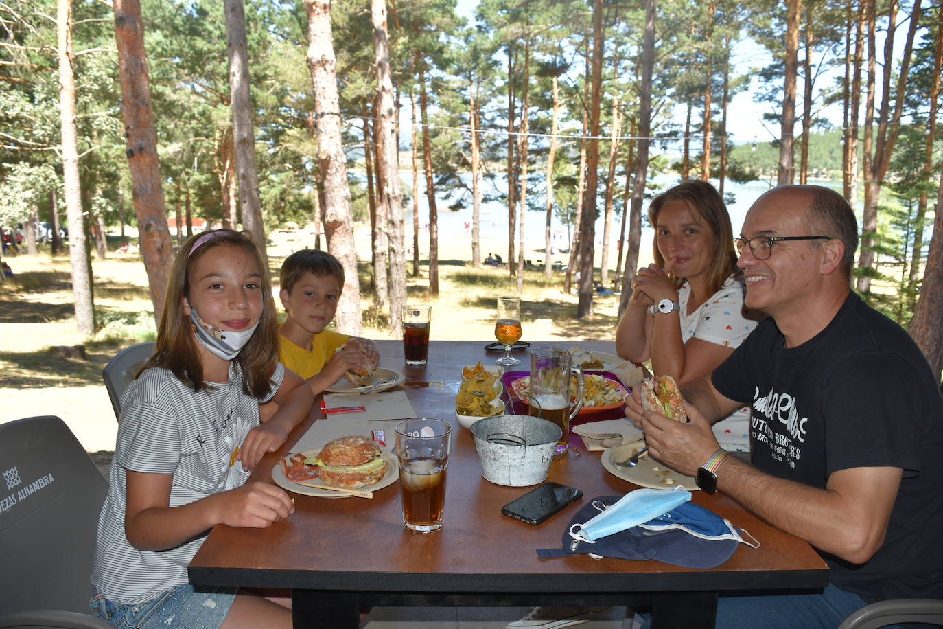 Fotos: Sol y playa en Aguilar