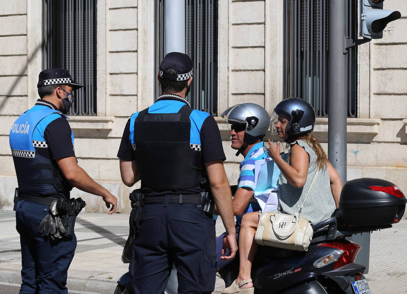 Fotos: Primer día de uso obligatorio de la mascarilla en Palencia