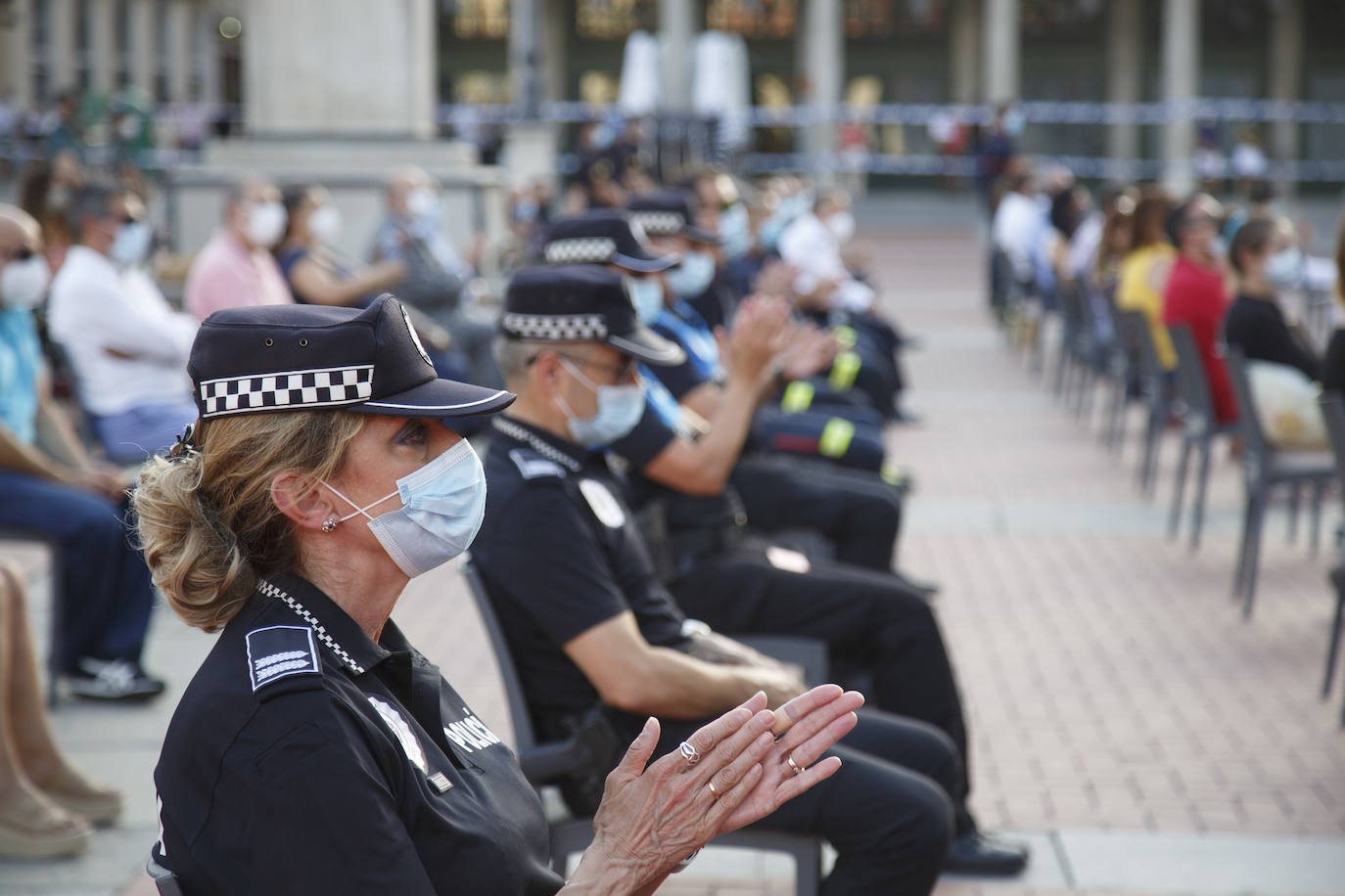 La ciudad ha recordado a las «800 víctimas» por el coronavirus en la provincia, según ha señalado el alcalde, Óscar Puente, en un acto celebrado en la Plaza Mayor vallisoletana