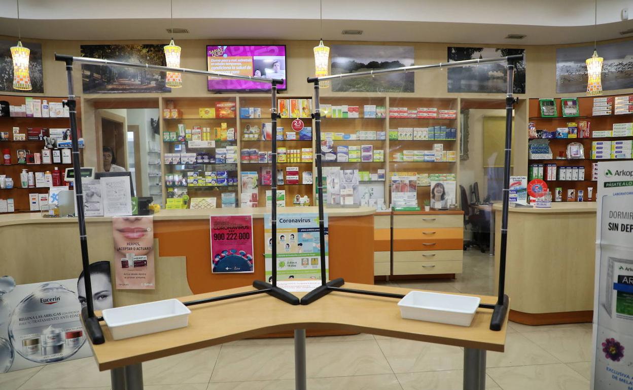 Las farmacias salmantinas son las segundas de la región que más medicamentos dispensan. 