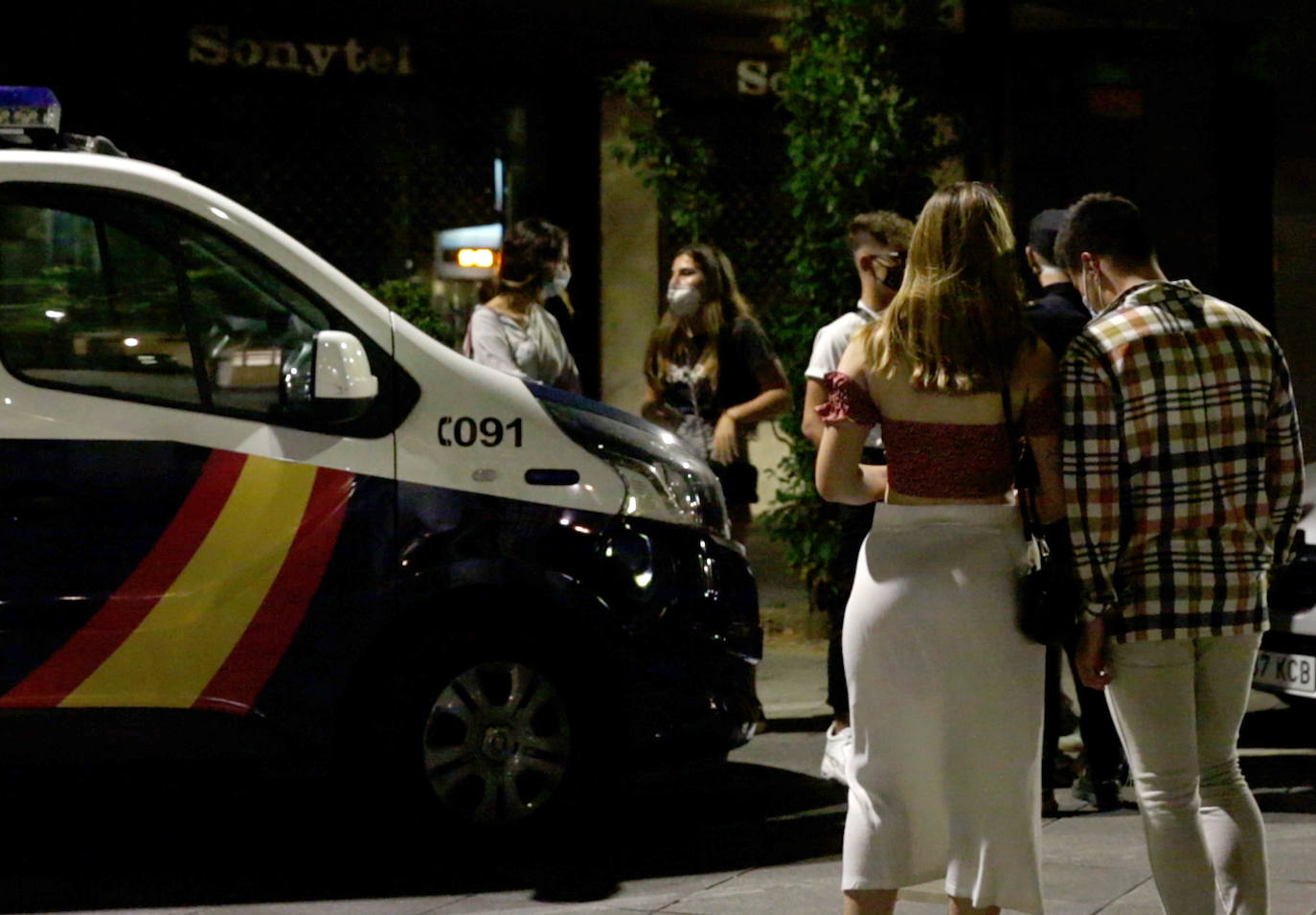 Un grupo denuncia que les han echado de un bar de San Miguel por manifestar que no se cumplían las normas de seguridad.