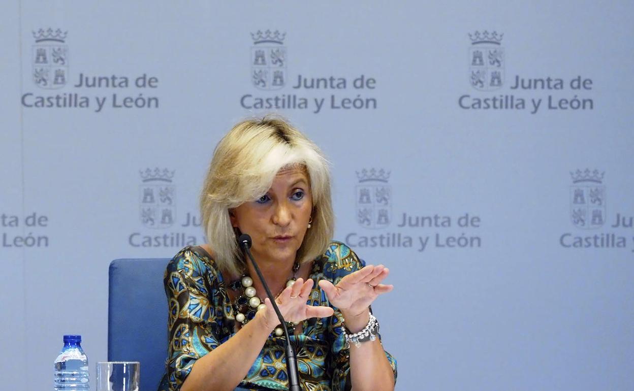 Verónica Casado, consejera de Sanidad, durante la rueda de prensa. 