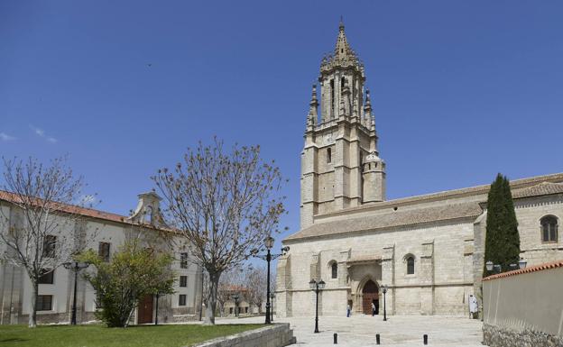 Abiertas en el mes de agosto. La iglesia de San Miguel, en Ampudia, será una de las acesibles al turista este verano.