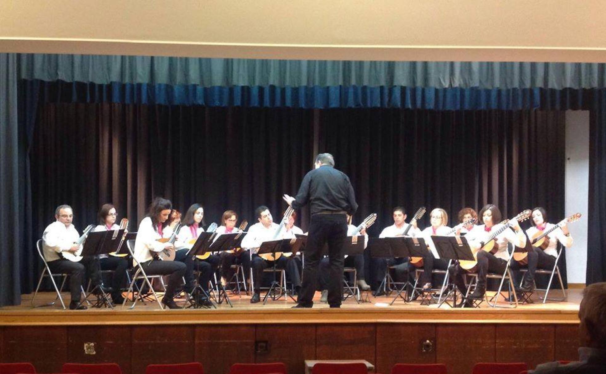 Actuación de la Rondalla. 