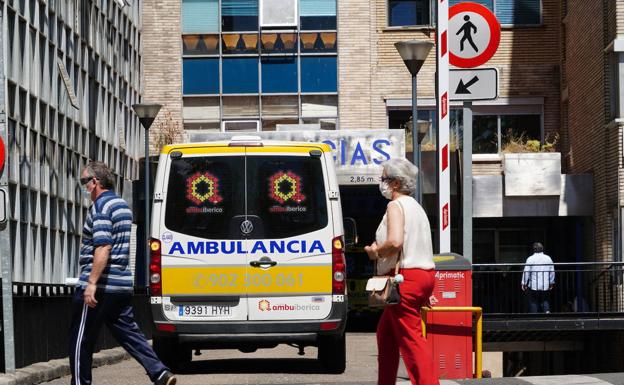 Sacyl contrata a un centenar de médicos sin el mir para urgencias y consultas