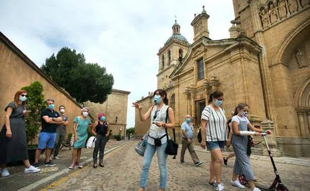 La caída de turistas extranjeros en Castilla y León se desploma un 64% en el primer semestre por la covid