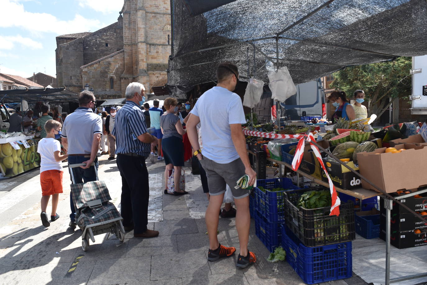 El mercado de Auilar, este martes.