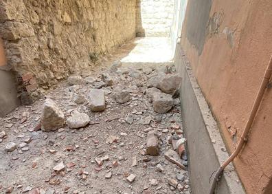Imagen secundaria 1 - Hundimiento en el Monasterio de Alconada en Ampudia. 