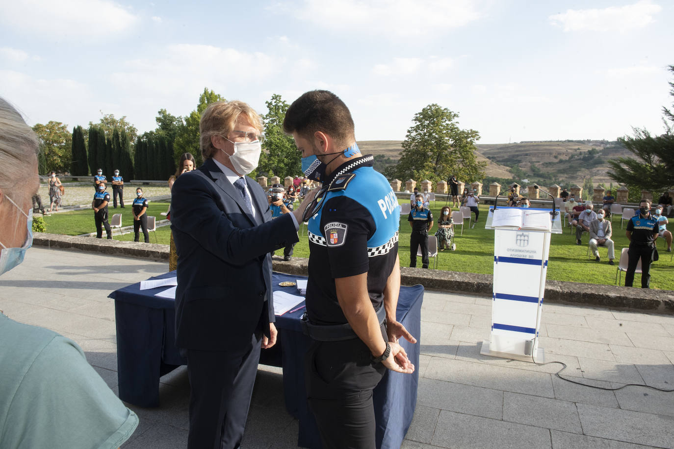 Toma de posesió de los nuevos agentes municipales. 