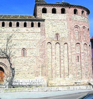 Exterior de la iglesia de San Juan.