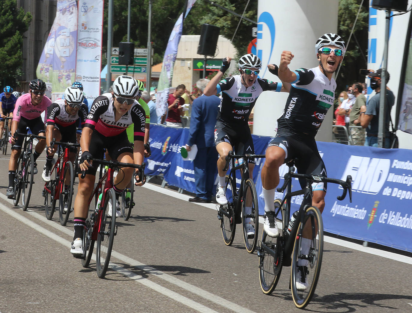 Pruebas Sub 23 y Élite del Memorial Ángel Lozano de cicilismo con salida desde el Campo Grande de Valladolid. 