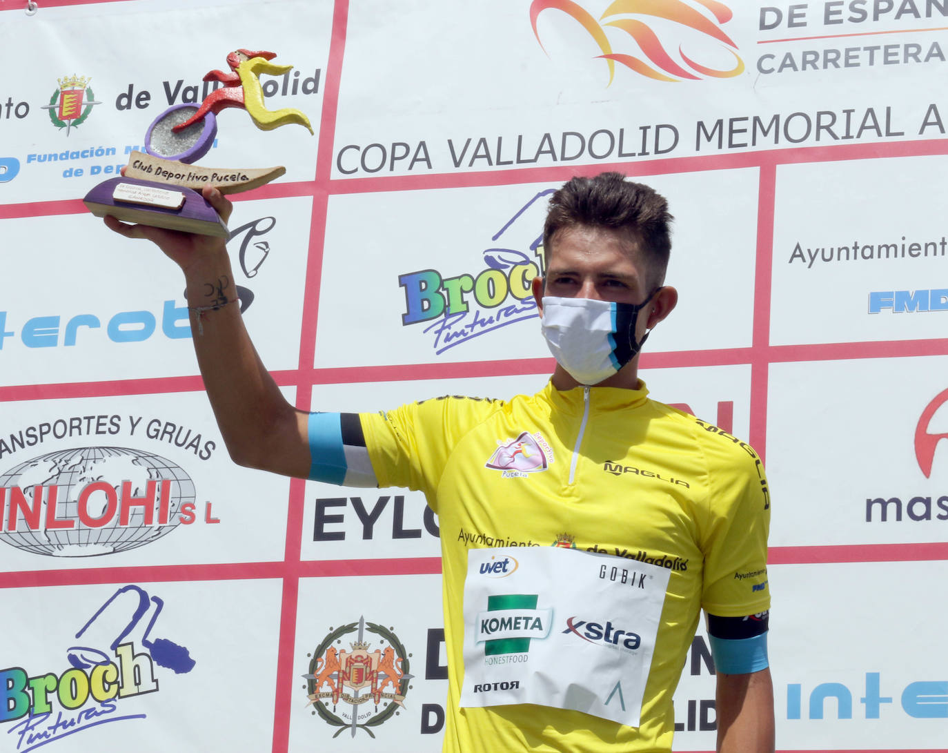 Pruebas Sub 23 y Élite del Memorial Ángel Lozano de cicilismo con salida desde el Campo Grande de Valladolid. 