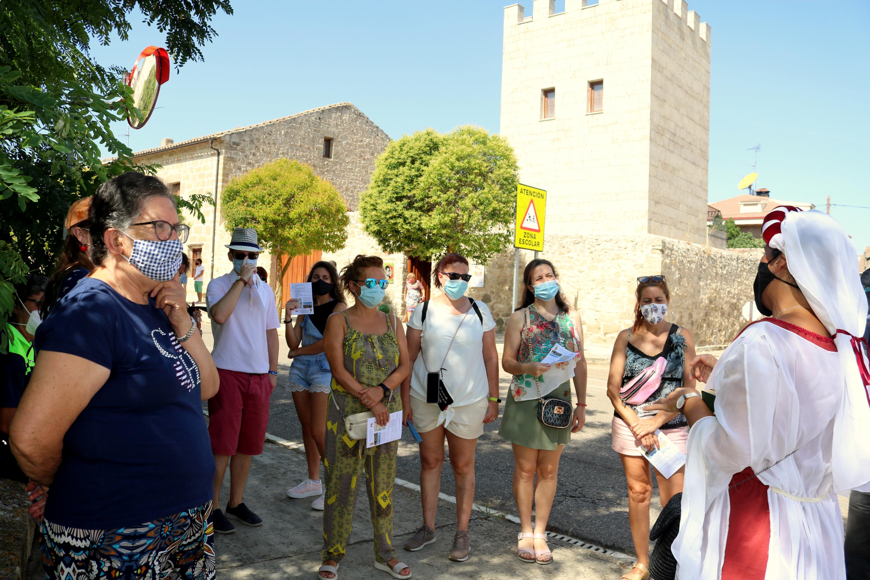 Asistentes a la Ruta Teatralizada por Torquemada