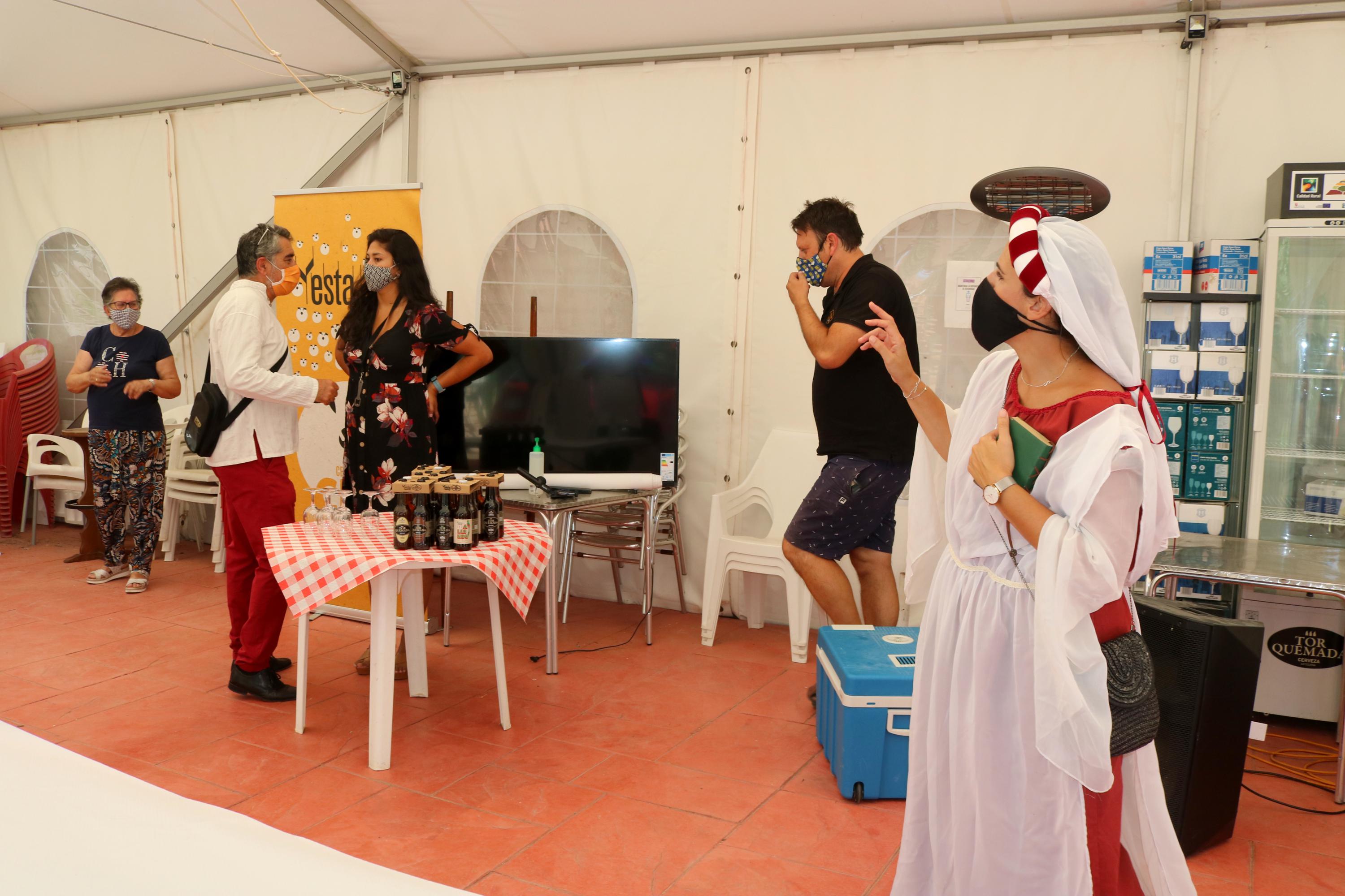 Asistentes a la Ruta Teatralizada por Torquemada