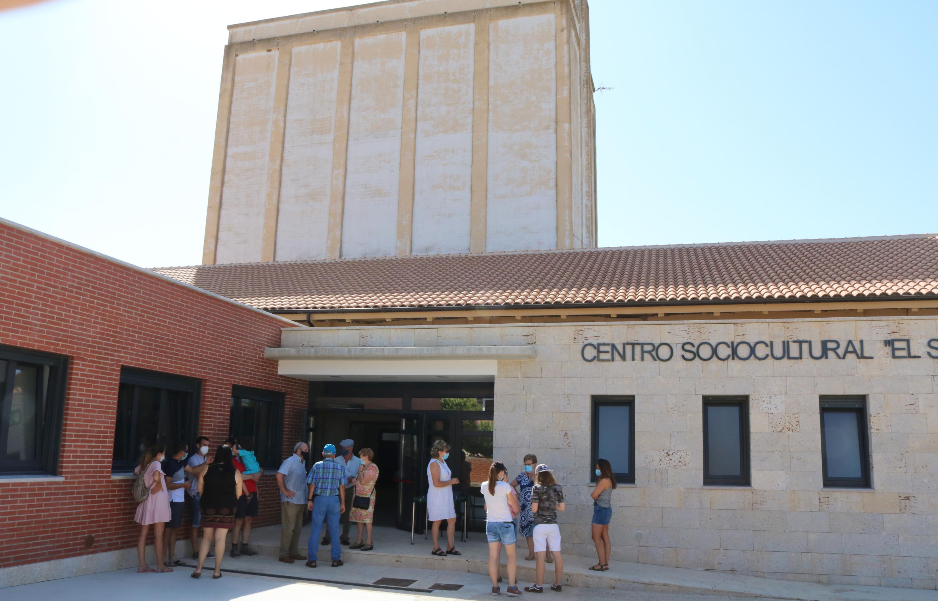 Numerosos vecinos se acercaron a conocer las nuevas instalaciones de la localidad cerrateña