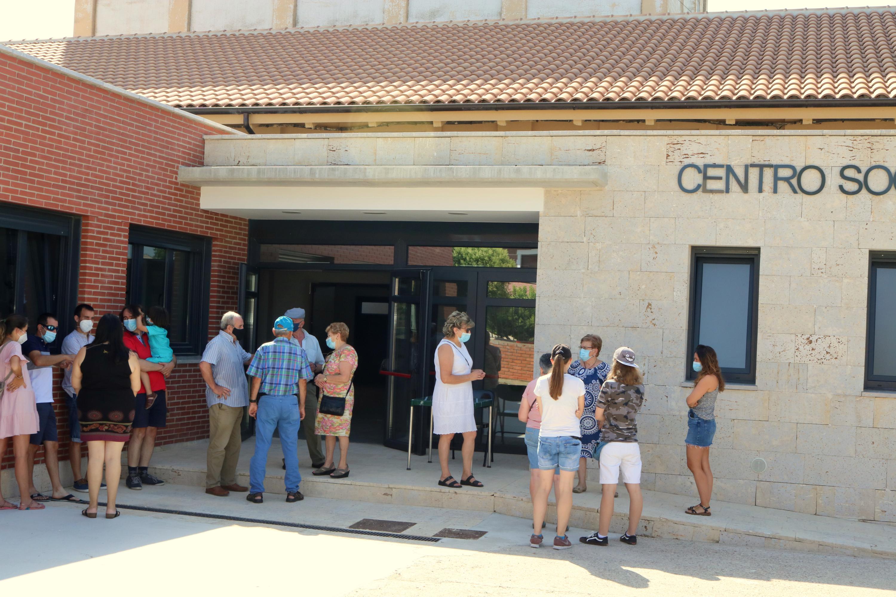 Numerosos vecinos se acercaron a conocer las nuevas instalaciones de la localidad cerrateña