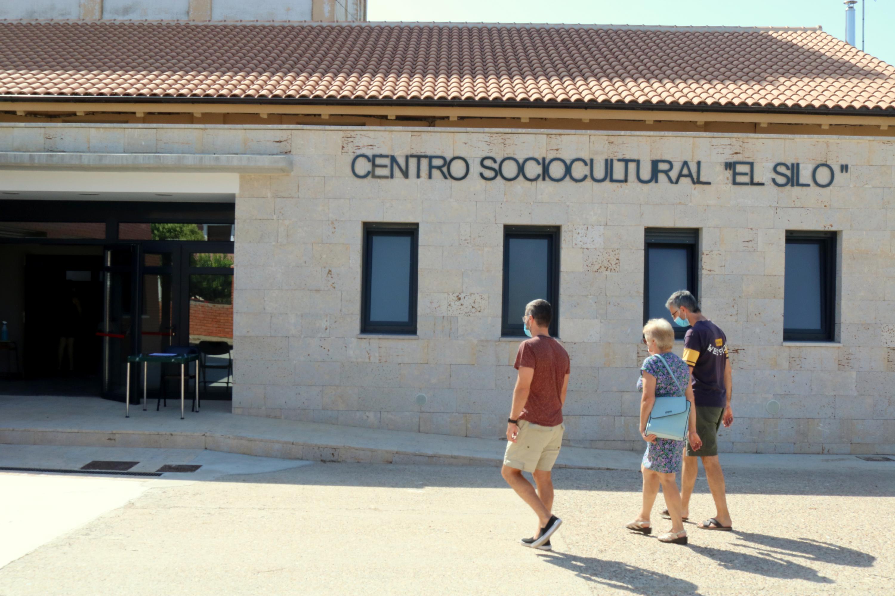 Numerosos vecinos se acercaron a conocer las nuevas instalaciones de la localidad cerrateña