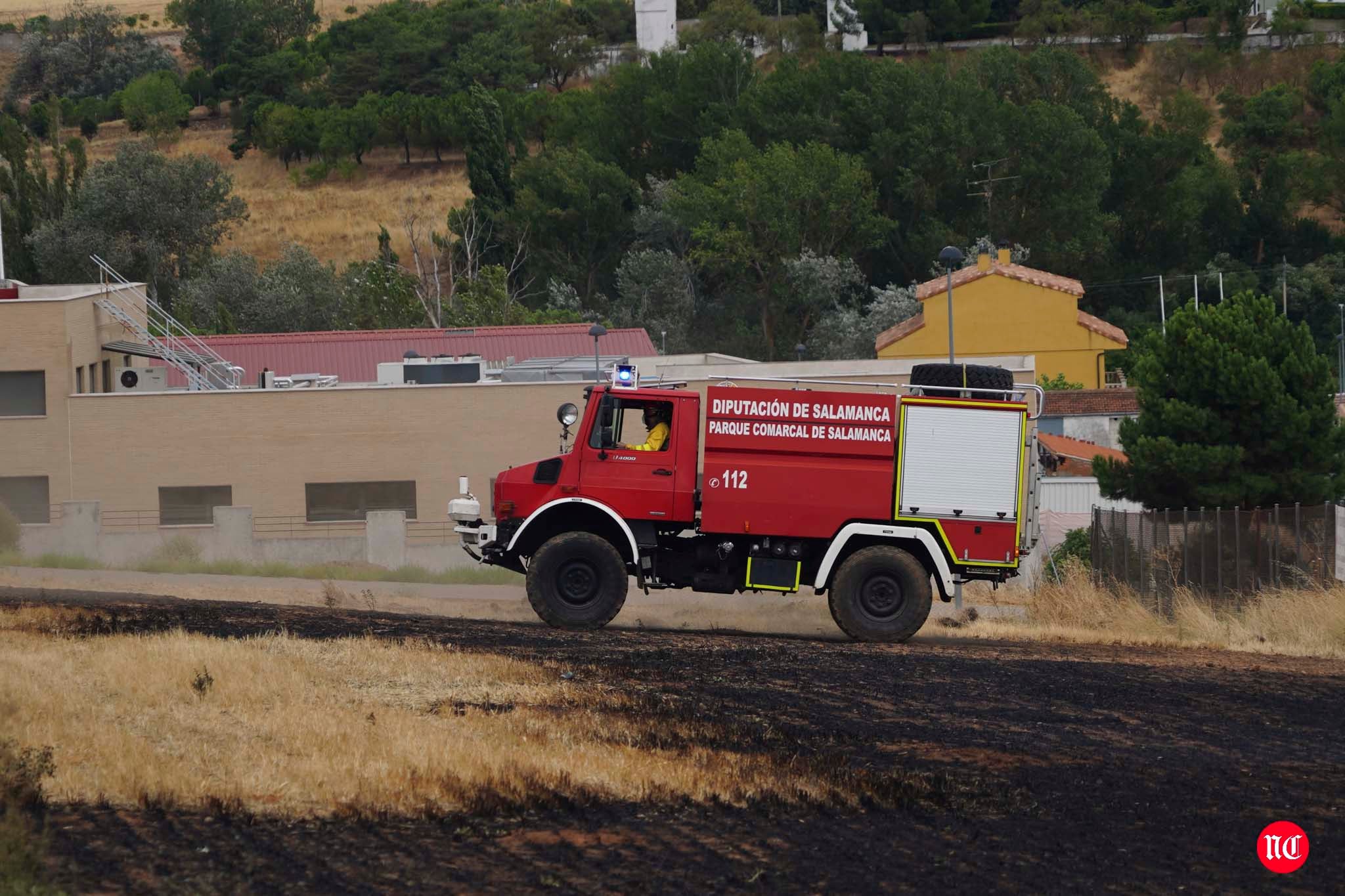 Labores de extinción del incendio. 