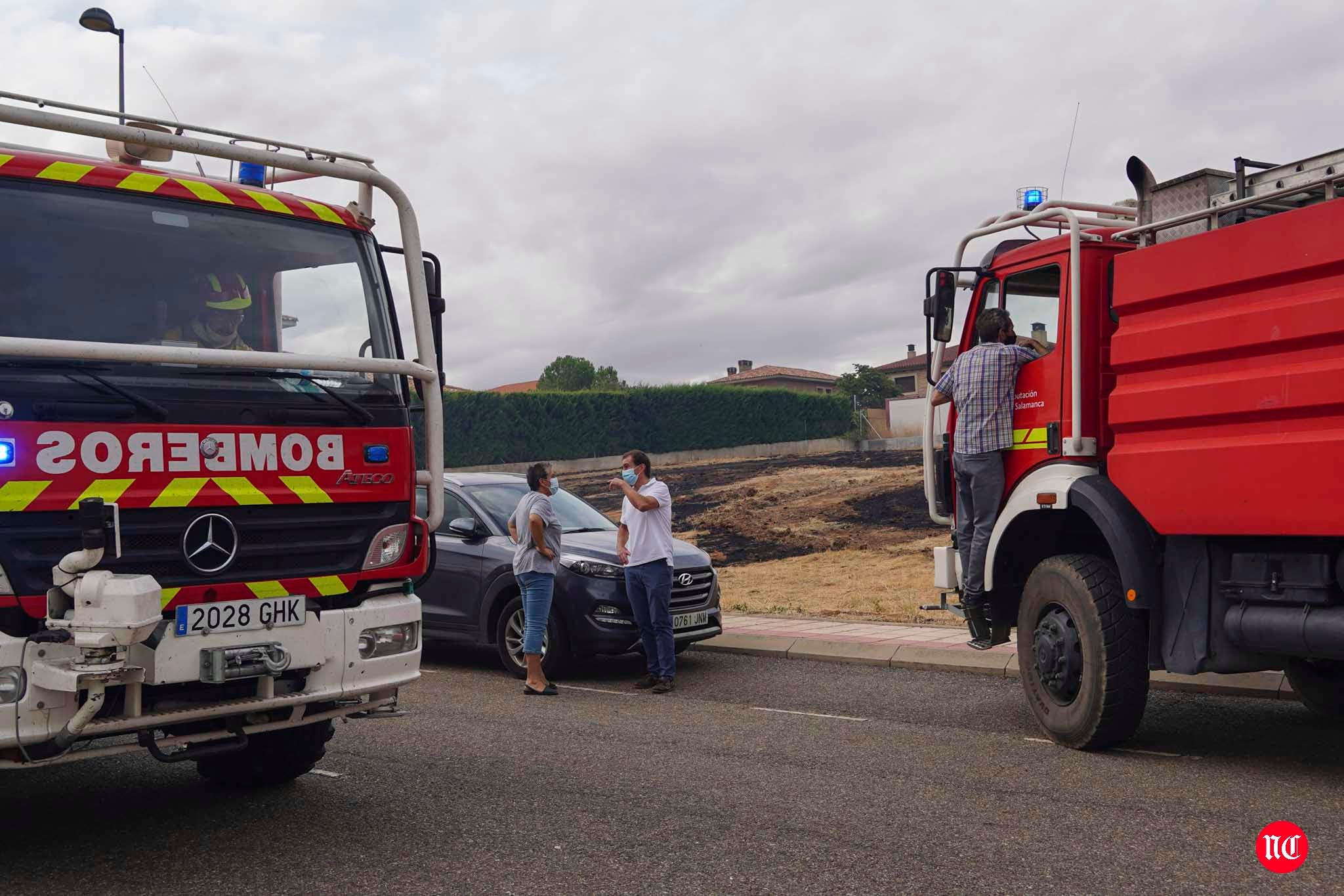 Labores de extinción del incendio. 