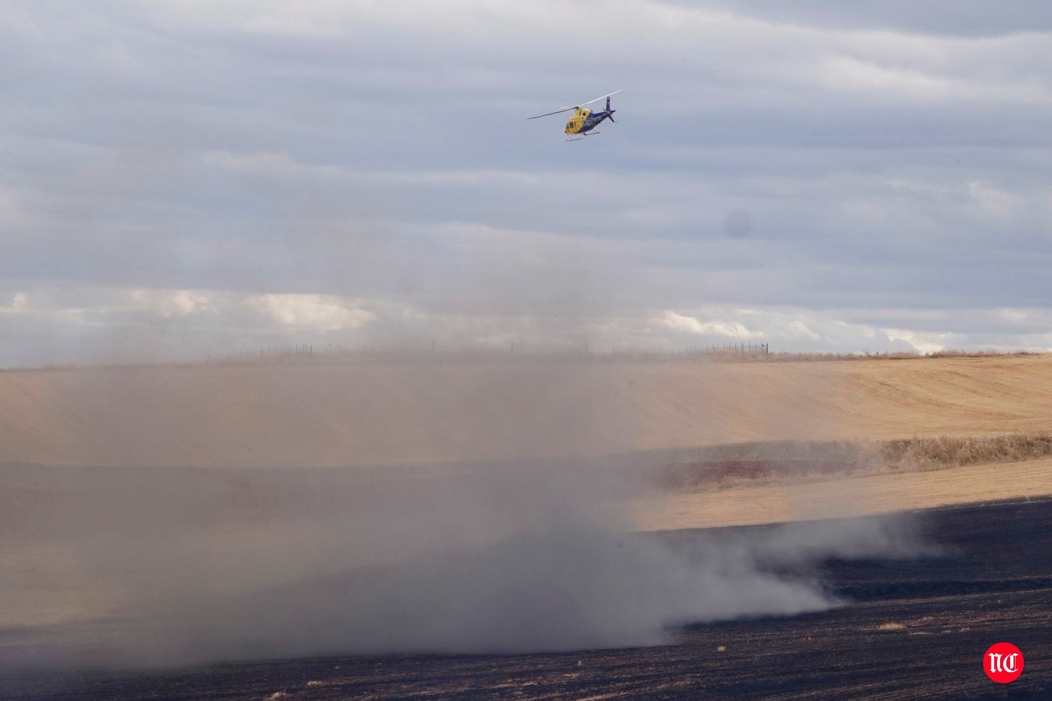 Labores de extinción del incendio. 