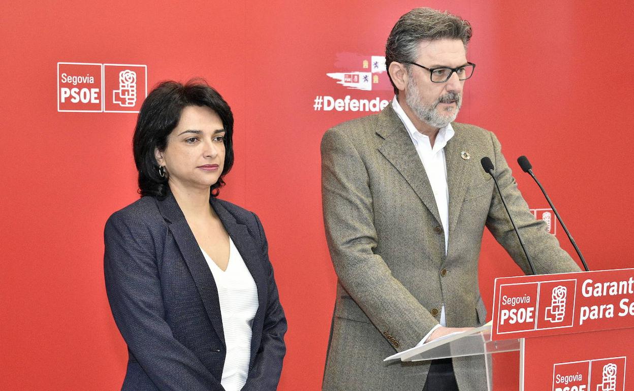 Los procuradores del PSOE por Segovia en las Cotes regionales, Alicia Palomo y José Luis Vázquez. 