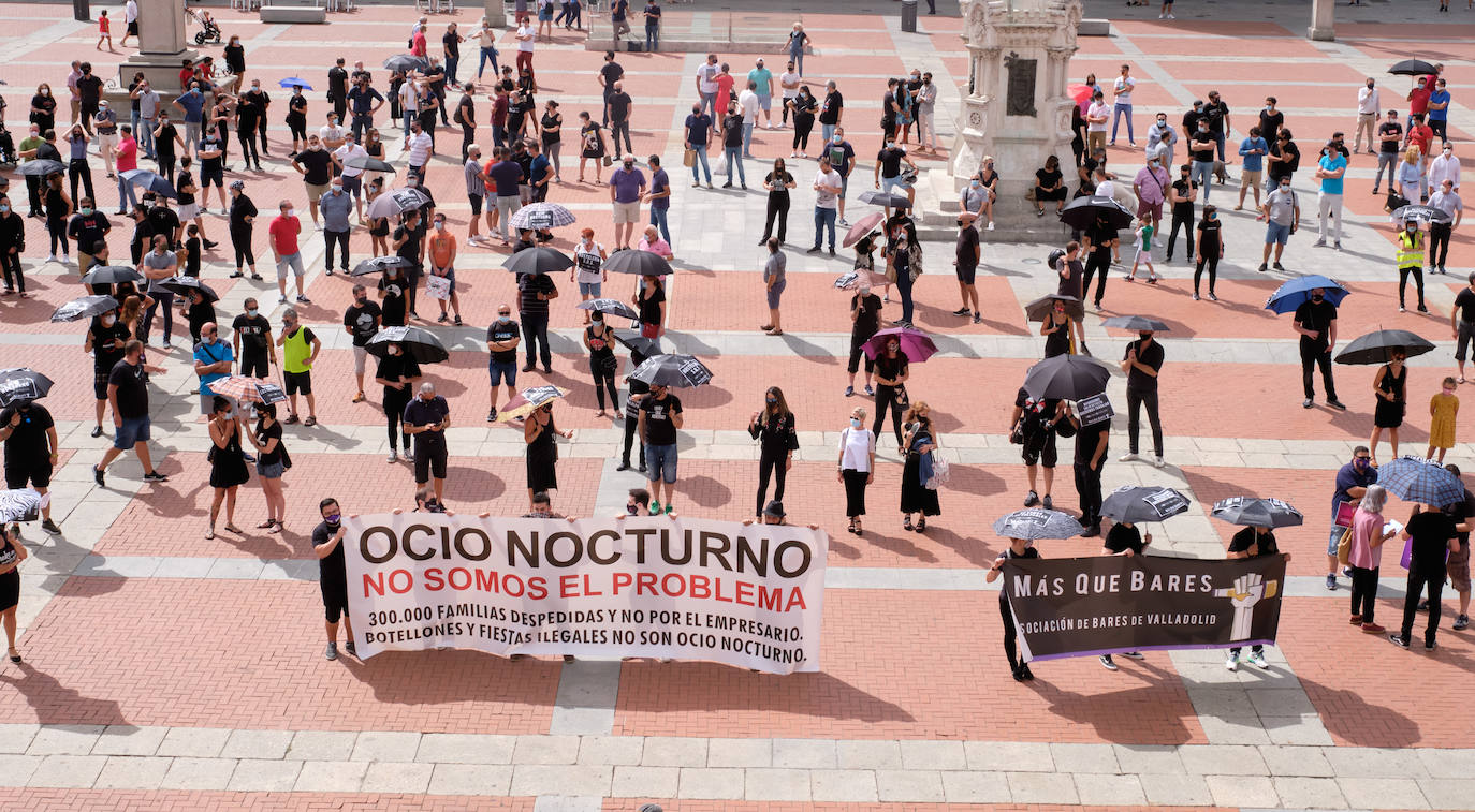 El sector del ocio nocturno protesta en Valladolid. 