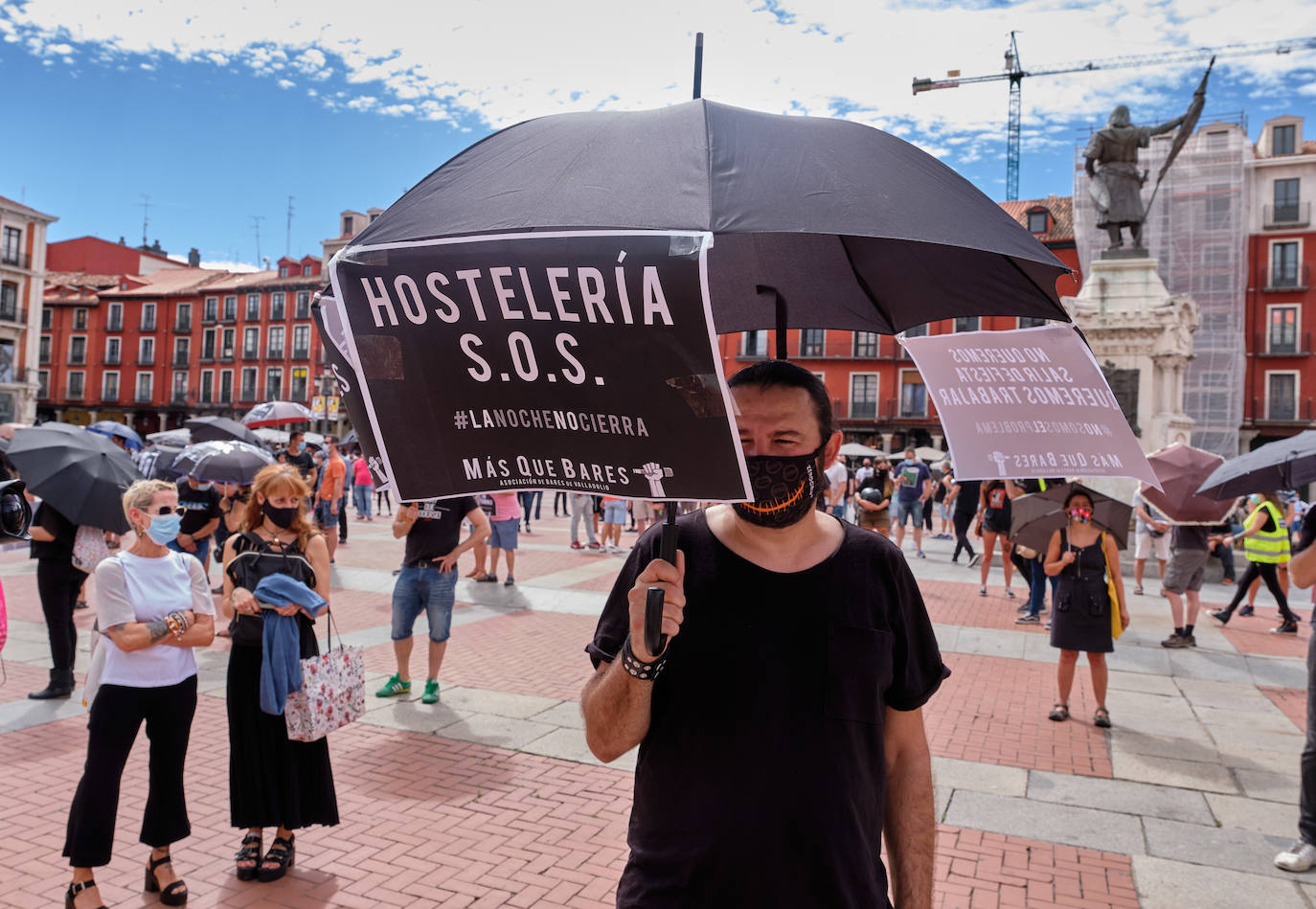 El sector del ocio nocturno protesta en Valladolid. 